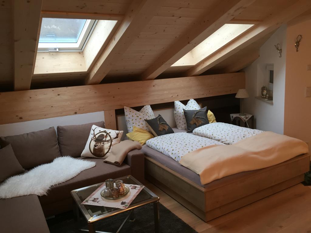 Ferienwohnung Ostermair Apartment Gudiberg Гармиш-Партенкирхен Экстерьер фото